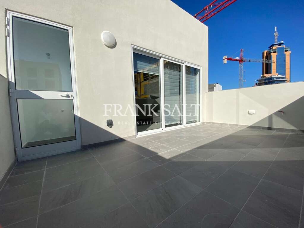 Пентхаус с 1 спальней в Сент-Джулианс, Мальта № 9795