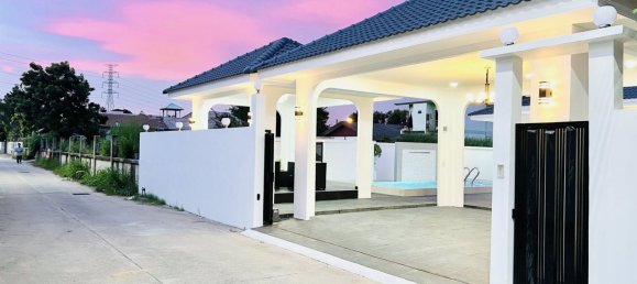 3 bedrooms House for sale in Pattaya, Chonburi, Eastern Thailand, Thailand № 67310 11