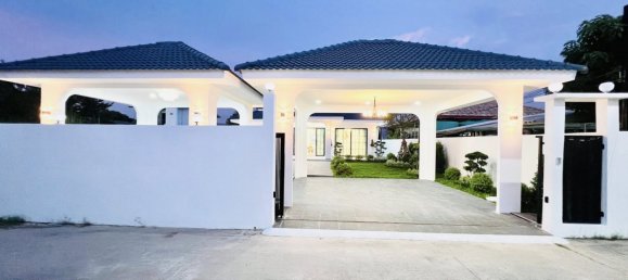 3 bedrooms House for sale in Pattaya, Chonburi, Eastern Thailand, Thailand № 67310 9