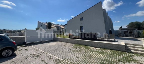 4 bedrooms Villa in Frascati, Italy No. 370276 3