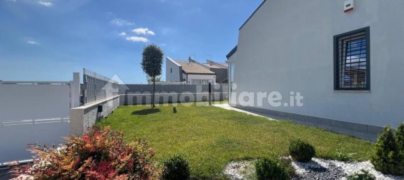 4 bedrooms Villa in Frascati, Italy No. 370276 9