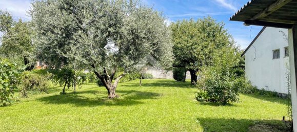 Дом с 3 спальнями в Удине, Италия № 297409 34