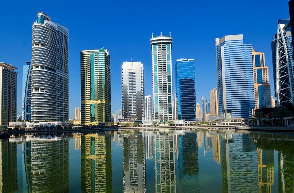 18580m² Building in Dubai, UAE No. 8923