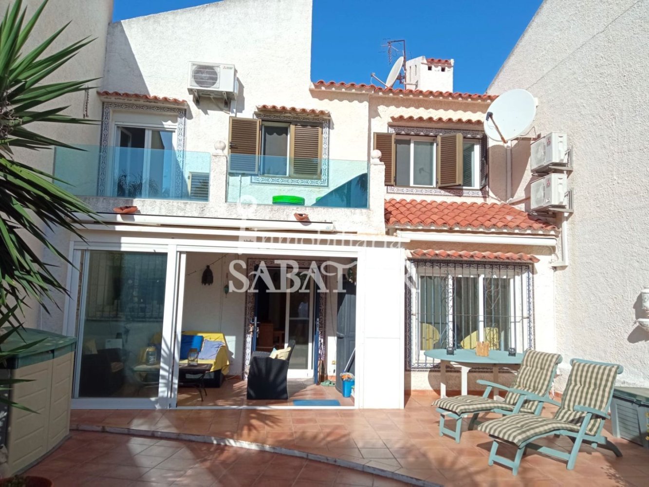 3 bedrooms Townhouse in Gandia, Spain No. 25422
