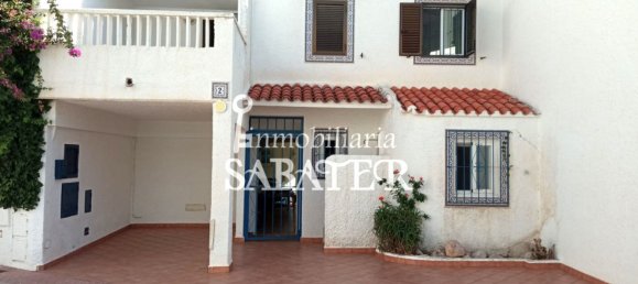 3 bedrooms Townhouse in Gandia, Spain No. 25422 2