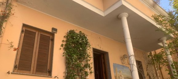 7 rooms House in Sassari, Italy No. 294339 3