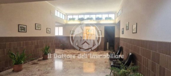 4 bedrooms Apartment in Palermo, Italy No. 375925 3