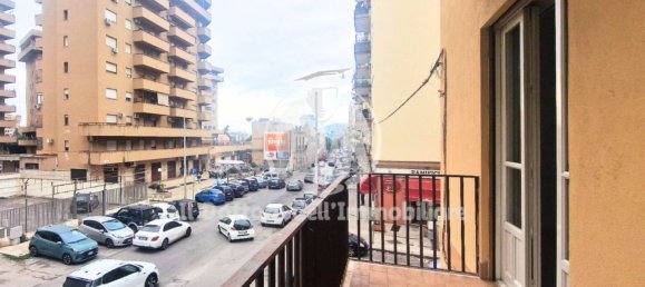 4 bedrooms Apartment in Palermo, Italy No. 375925 22