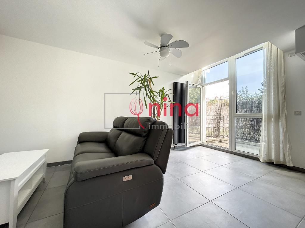 2 bedrooms Duplex in Alfortville, France No. 183976