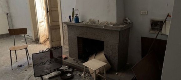 Дуплекс с 15 комнатами в Галлуччо, Италия № 300127 7