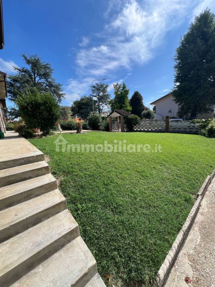 4 bedrooms Villa in Gonzaga, Italy No. 276080