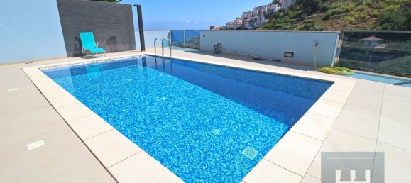 3 bedrooms House in Funchal, Portugal No. 145325 12