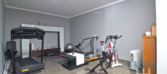 3 bedrooms House in Funchal, Portugal No. 145325 9