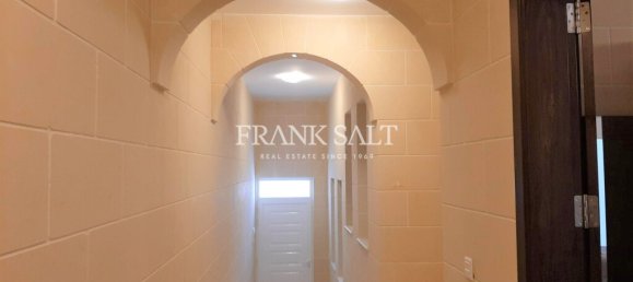 Мезонет с 2 спальнями в Айнсилем, Мальта № 5862 18