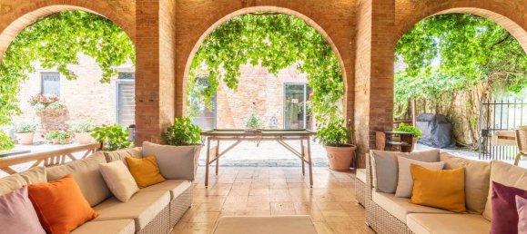 9 bedrooms House in Monteroni d'Arbia, Italy No. 195926 10