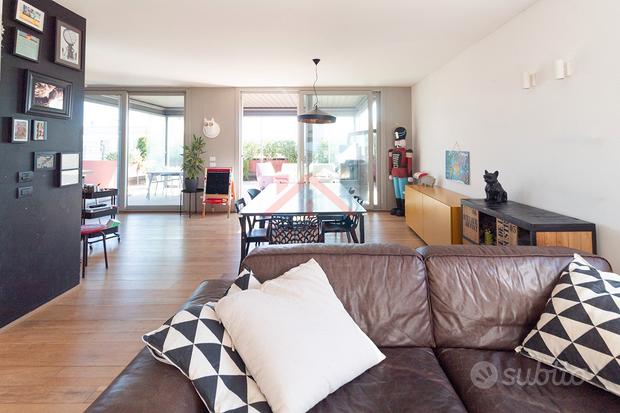 3 rooms Penthouse in Carpi, Italy No. 286175