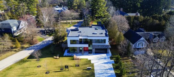 5 bedrooms House in Oakville, Canada No. 346 2