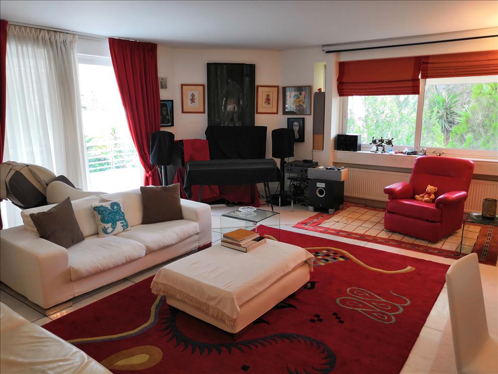 3 bedrooms Apartment in Voula, Greece No. 5370