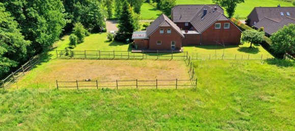 8 rooms Townhouse in Aurich, Germany No. 327111 2