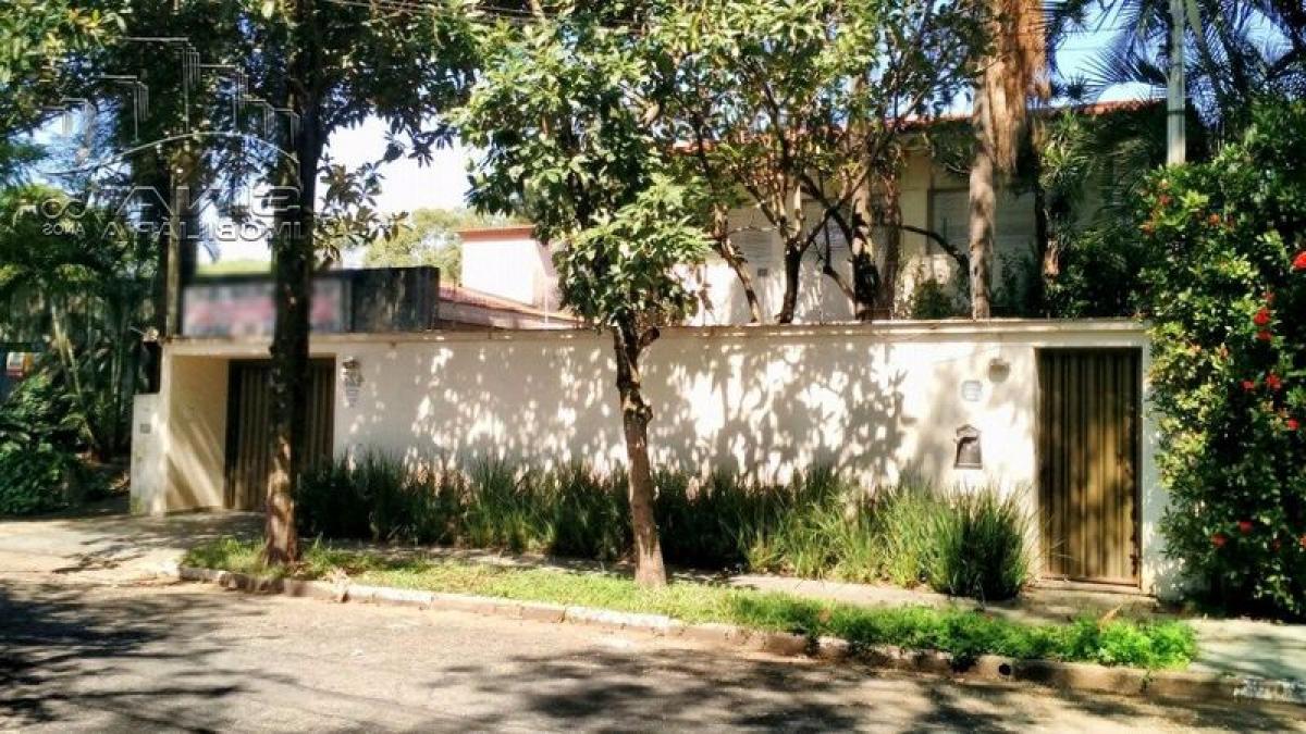 Casa de 4 dormitorios en Sao Paulo, Brazil No. 573709