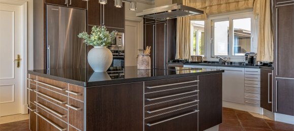 4 bedrooms House in La Quinta, Spain No. 59032 2