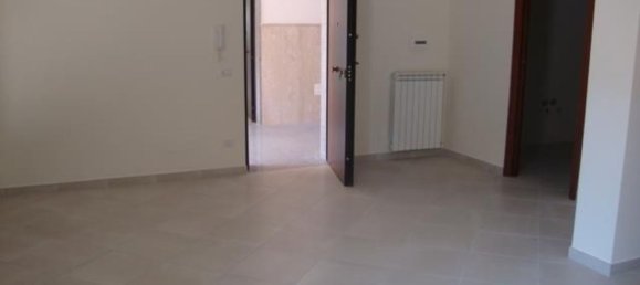 3 rooms Apartment in Fondi, Italy No. 29167 5