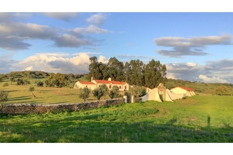 Castelos T19 em Crato, Portugal N.º 302064