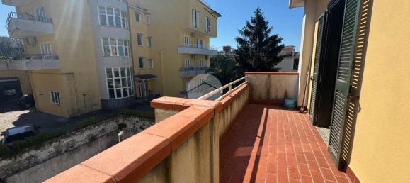 4 rooms House in Marano di Napoli, Italy No. 41641 33