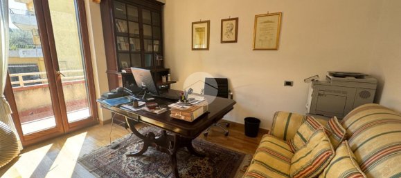 4 rooms House in Marano di Napoli, Italy No. 41641 26