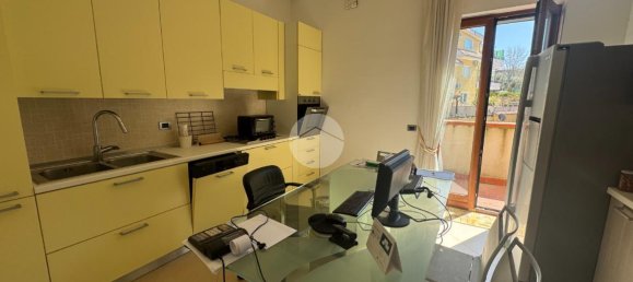4 rooms House in Marano di Napoli, Italy No. 41641 5
