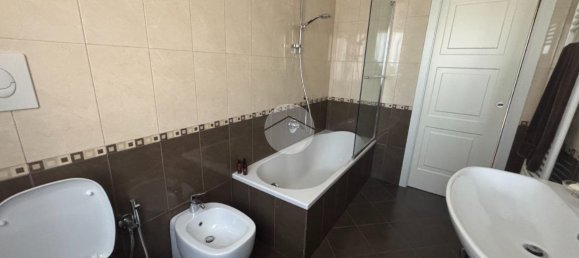 4 rooms House in Marano di Napoli, Italy No. 41641 12