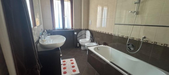 4 rooms House in Marano di Napoli, Italy No. 41641 14