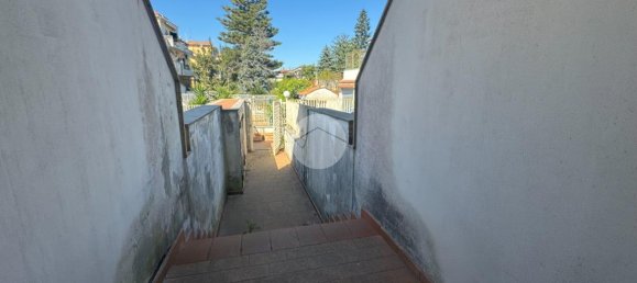 4 rooms House in Marano di Napoli, Italy No. 41641 36