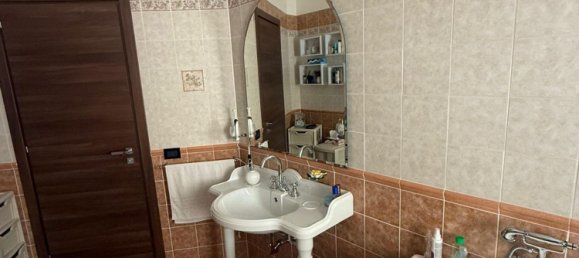 5 rooms Apartment in Crotone, Italy No. 298722 15