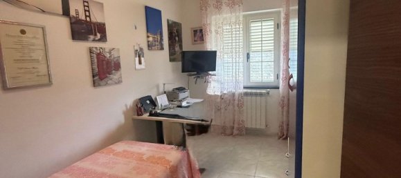 5 rooms Apartment in Crotone, Italy No. 298722 36