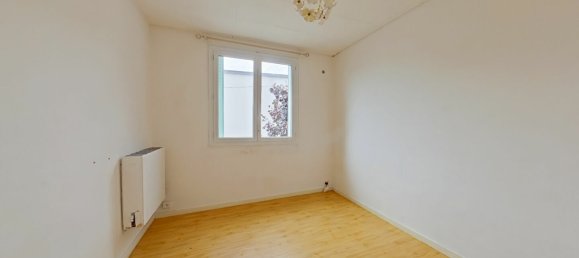 2 Schlafzimmer Wohnung in Tours, France, Nr. 92844 3