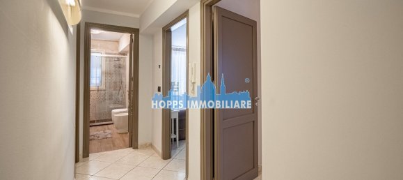 5 rooms Apartment in Palermo, Italy No. 68086 12
