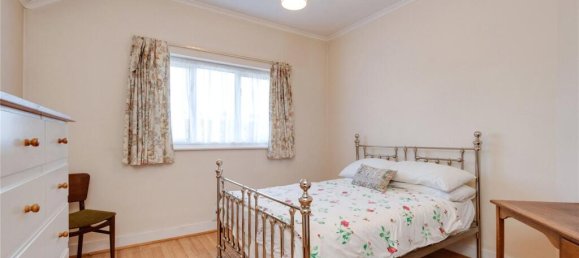 3 bedrooms House in London, United Kingdom No. 12697 7