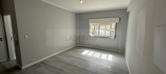 Квартира с 3 спальнями в Лориш, Португалия № 94652 3