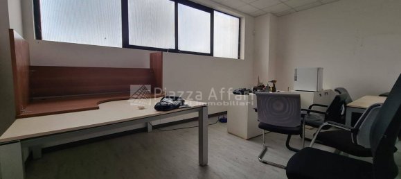 Almacén en Reggio Emilia, Italy 494 m² No. 143588 21