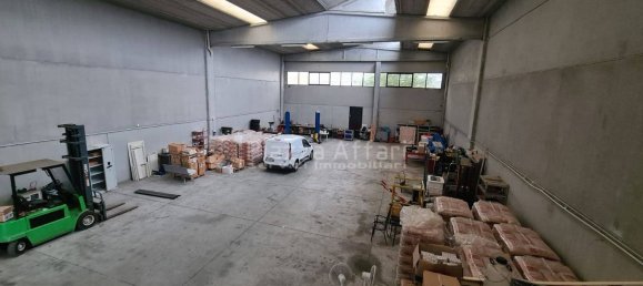 Almacén en Reggio Emilia, Italy 494 m² No. 143588 2