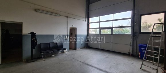 Almacén en Reggio Emilia, Italy 494 m² No. 143588 12