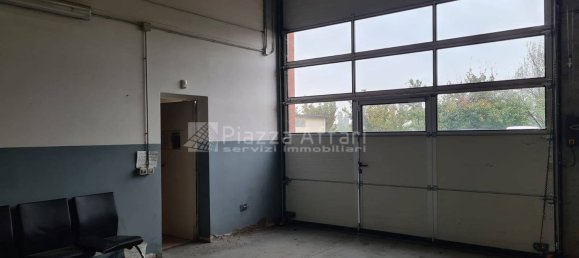 Almacén en Reggio Emilia, Italy 494 m² No. 143588 9