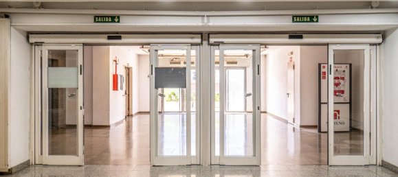 Propiedad comercial en Granada, Spain 25 m² No. 166615 8