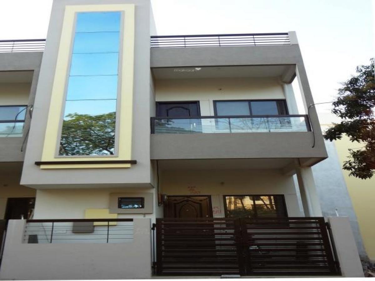 2 bedrooms House in Indore, India No. 9177