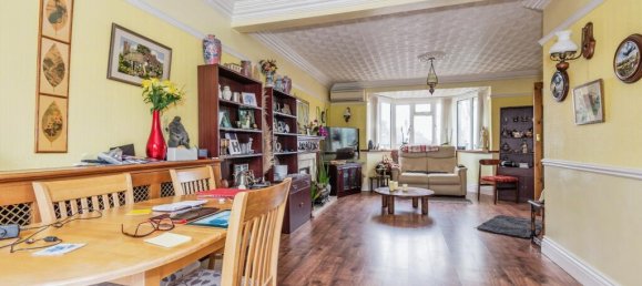 3 Schlafzimmer Haus in Coulsdon, United Kingdom, Nr. 8072 32