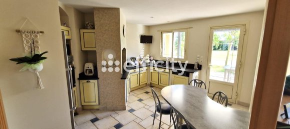 Casa de 4 dormitorios en La Chatre, France No. 58719 13