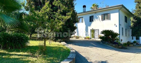 6 bedrooms Villa in Velletri, Italy No. 272758 8
