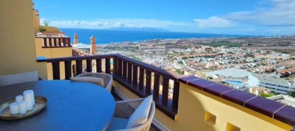 2 bedrooms Penthouse in Adeje, Spain No. 24042 4