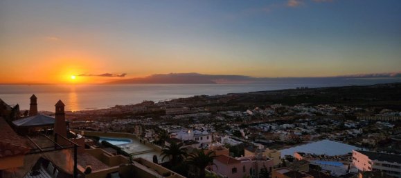 2 bedrooms Penthouse in Adeje, Spain No. 24042 25